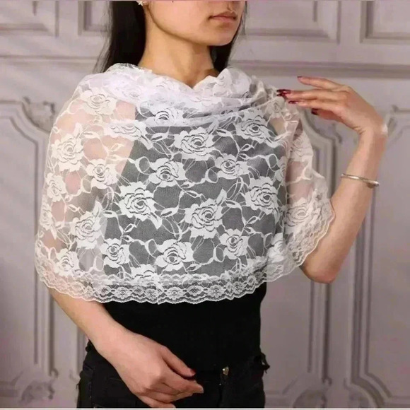 Wedding Bridal Short Lace White Veil Shoulder Length Applique Lace Edge - Picture 7 of 10